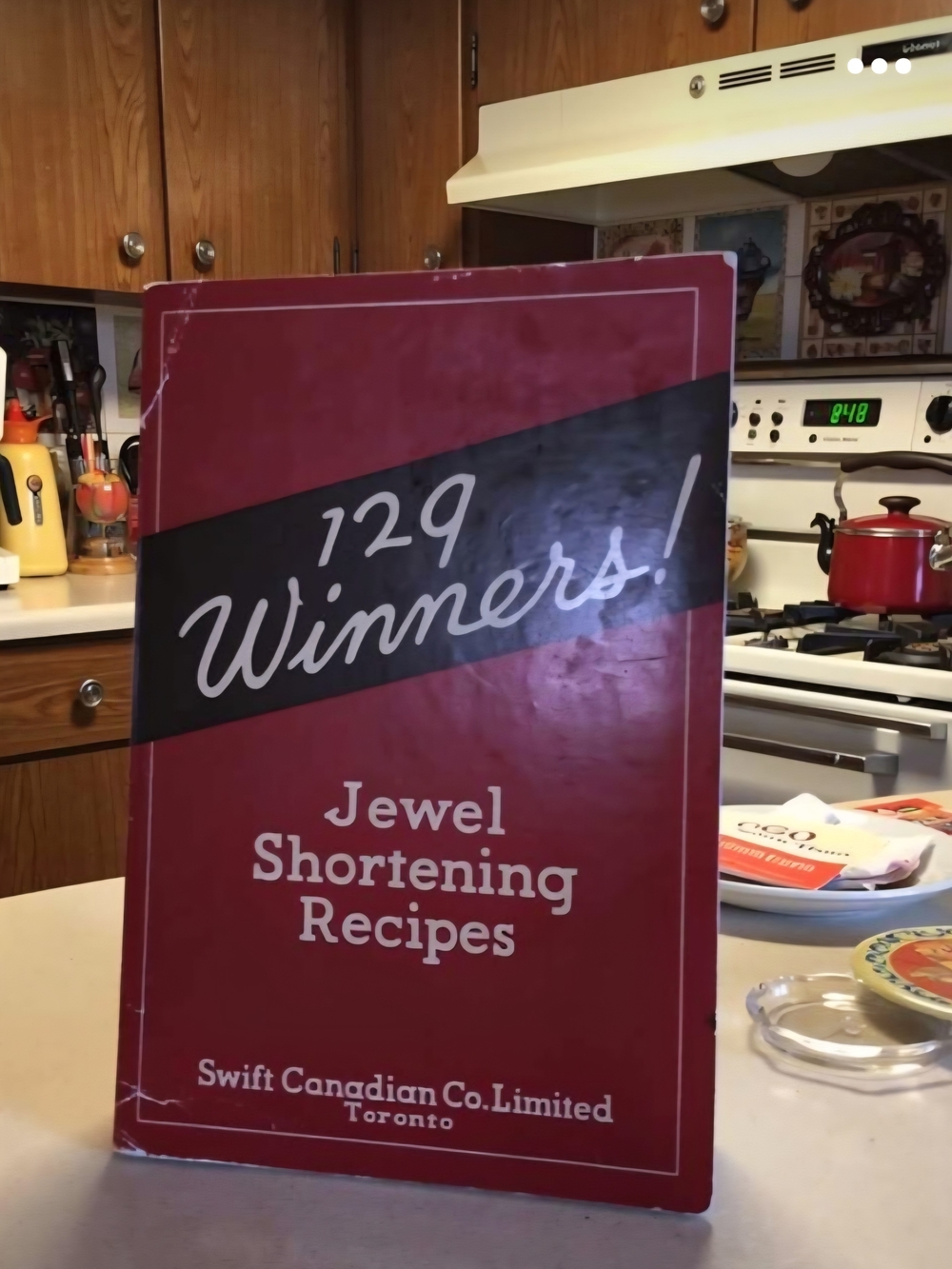 Soft Cover Staple Bound Jewel Shortening Recipes Cookbook - Red - Canada 1935